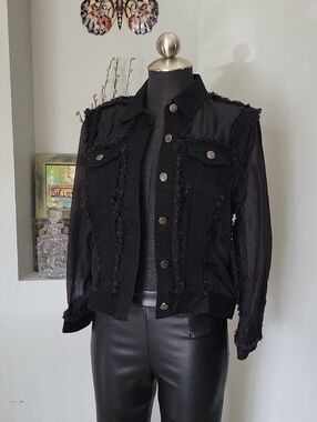Black Frayed Trim Women's Denim and Lace  Jacket  Classic Button Front sz XS